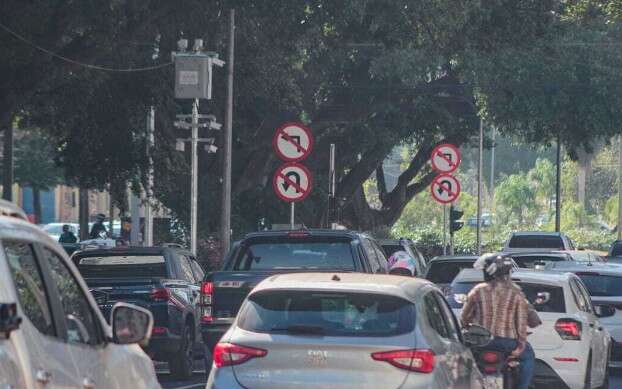 Mesmo ve&iacute;culo aparece 28 vezes em lista com 10 dias de multas na Capital 