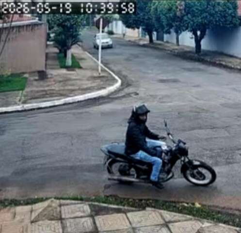 Onda de furtos deixa moradores 24 horas em alerta em regi&atilde;o nobre da Capital
