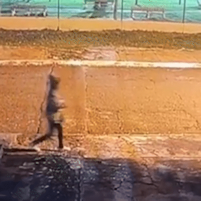 Mulher &eacute; presa, mas nega ter causado inc&ecirc;ndio que matou morador de rua