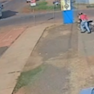 Sem paz nem para trabalhar, entregador tem moto furtada em segundos