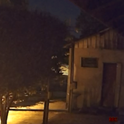 V&iacute;deo mostra in&iacute;cio de inc&ecirc;ndio em banheiro e homem gritando por socorro
