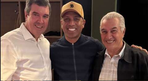 Em jantar com Riedel, vereadores pedem apoio em obras e projetos na sa&uacute;de