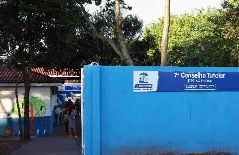 P&aacute;ginas de atas e registros de acessos do Conselho Tutelar s&atilde;o arrancadas