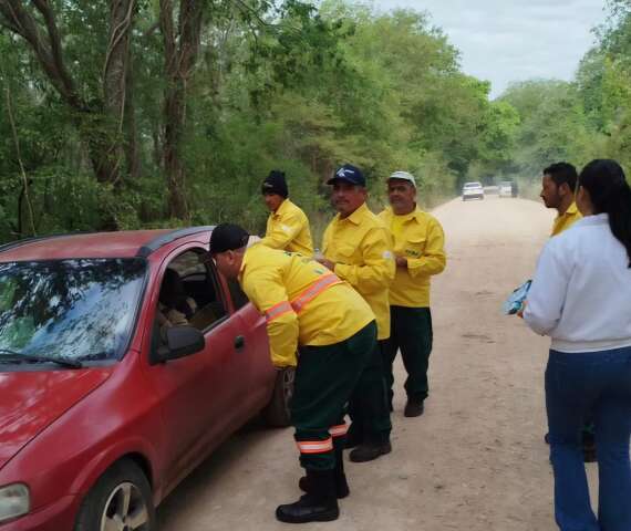 A&ccedil;&atilde;o educativa refor&ccedil;a a preven&ccedil;&atilde;o de inc&ecirc;ndios na APA Ba&iacute;a Negra