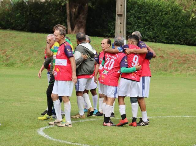 "Espanha" vence "Fran&ccedil;a" e leva t&iacute;tulo da Super Master na Copa da Madrugada