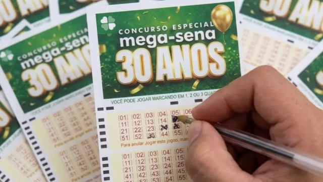 Confira as dezenas sorteadas no concurso especial de 30 anos da Mega-Sena