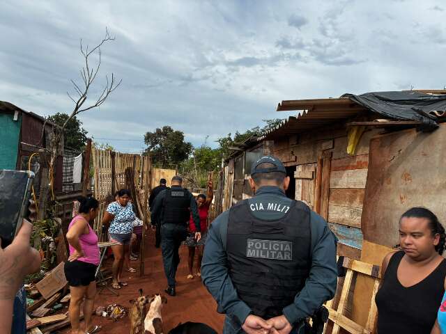 Amea&ccedil;a de demoli&ccedil;&atilde;o mobiliza PM e OAB em comunidade do Jardim Noroeste