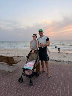 Treinando para maratona em Dubai, Mariana virou mãe de trigêmeas Treinando para maratona em Dubai, Mariana virou mãe de trigêmeas