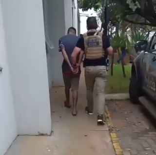 “Fico pouco tempo na cadeia”: homem agride ex-companheira grávida e acaba preso “Fico pouco tempo na cadeia”: homem agride ex-companheira grávida e acaba preso