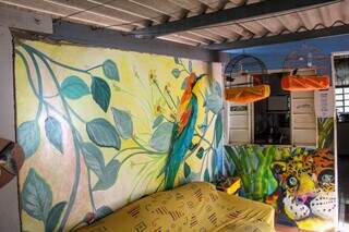 Ap&oacute;s 8 anos, Marcos conseguiu ter a casa mais colorida do bairro