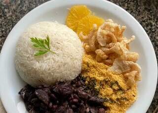 Panela antiga em restaurante é homenagem à avó que tanto ensinou Panela antiga em restaurante é homenagem à avó que tanto ensinou