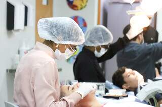 Areno abre inscri&ccedil;&otilde;es para pacientes que buscam implantes e aparelho ortod&ocirc;ntico