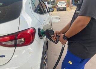 Governo Federal publica subsídio de R$ 0,44 por litro contra alta da gasolina Governo Federal publica subsídio de R$ 0,44 por litro contra alta da gasolina