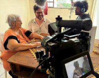 Aos 77 anos, Terezinha estreia em filme com &ldquo;A Trovadora e a Poeta&rdquo;