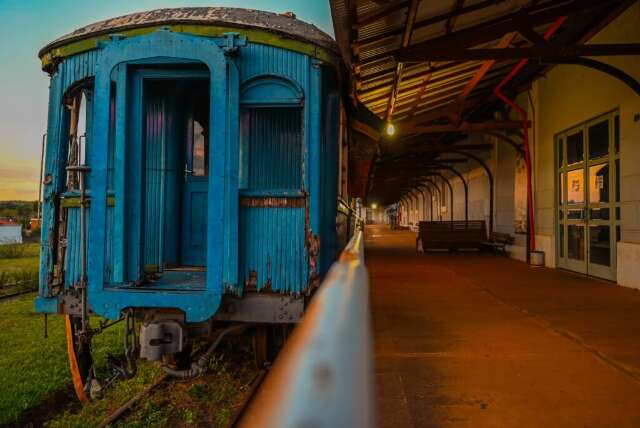 Fundação promete revitalizar vagão histórico parado na Esplanada