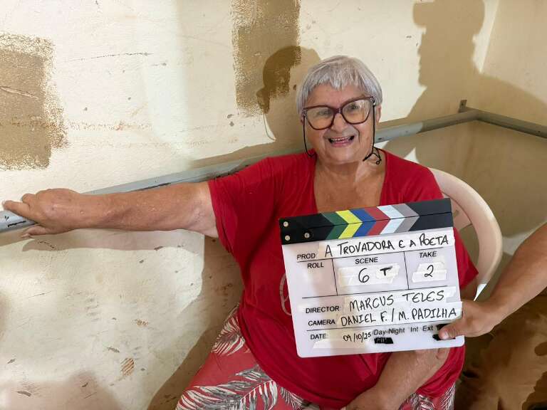 Aos 77 anos, Terezinha estreia em filme com “A Trovadora e a Poeta”