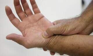 Mesmo com leis, pacientes com fibromialgia enfrentam entraves no acesso ao INSS Mesmo com leis, pacientes com fibromialgia enfrentam entraves no acesso ao INSS