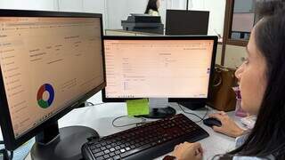Diário de classe em papel começa a perder espaço na Reme para sistema digital Diário de classe em papel começa a perder espaço na Reme para sistema digital