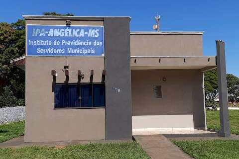 Alvo da PF, instituto alega que resgatou dinheiro antes de banco quebrar