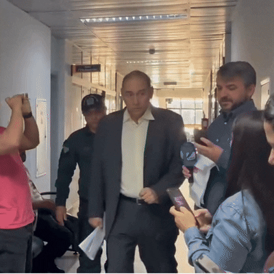 "Se eles tivessem ficado quietos, eu n&atilde;o ia disparar&rdquo;, diz Bernal em depoimento