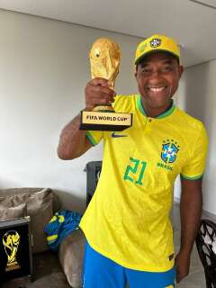Campe&atilde;o mundial em 1994, Viola participa de a&ccedil;&atilde;o da Copa em Campo Grande