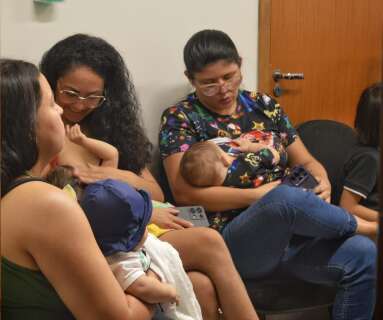 Hospital homenageia doadoras de leite e refor&ccedil;a ajuda a beb&ecirc;s prematuros