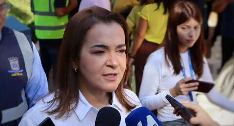 Adriane diz que tarifa s&oacute; ser&aacute; revista ap&oacute;s troca de 235 &ocirc;nibus