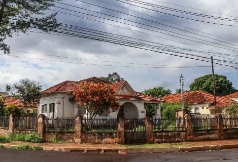 Casa hist&oacute;rica abandonada h&aacute; anos entra em monitoramento do MP para recupera&ccedil;&atilde;o