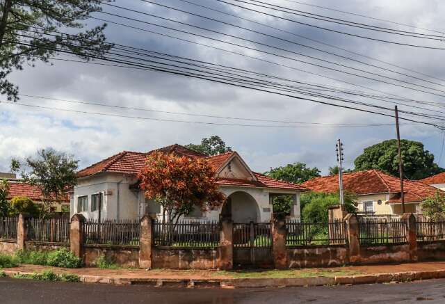 Casa hist&oacute;rica abandonada h&aacute; anos entra em monitoramento para recupera&ccedil;&atilde;o