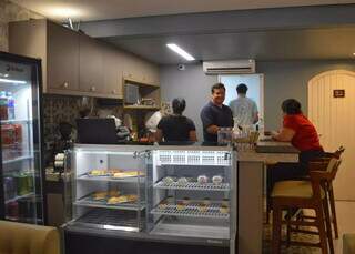 Ao lado de f&oacute;rum e delegacia, caf&eacute; serve "justi&ccedil;a" e prato executivo