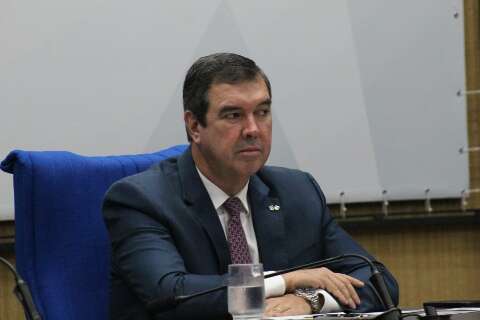 Riedel apoia decis&atilde;o dos EUA contra fac&ccedil;&otilde;es e cobra refor&ccedil;o federal na fronteira