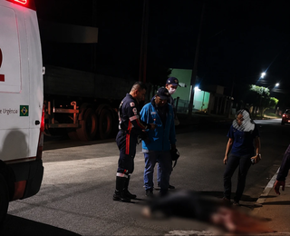 Homem &eacute; morto a facada ao pedir camiseta emprestada para colega