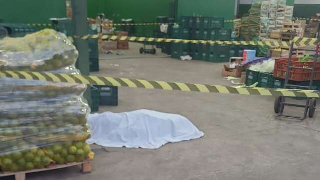 Discuss&atilde;o de trabalho termina com rapaz assassinado a facadas na Ceasa