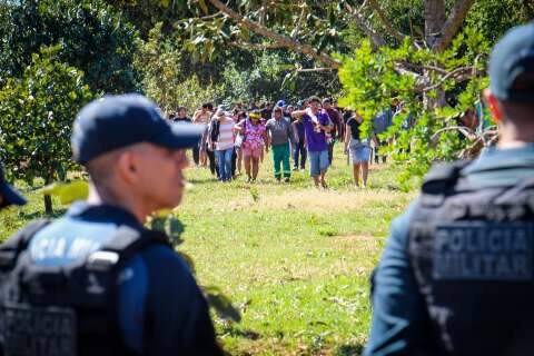 Ind&iacute;genas deixam &aacute;rea reivindicada ap&oacute;s negocia&ccedil;&atilde;o e prometem acionar a Funai