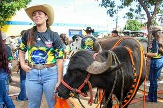 Da garotada ao octogenário, cavalgada faz pulsar “coração sertanejo” da cidade Da garotada ao octogenário, cavalgada faz pulsar “coração sertanejo” da cidade