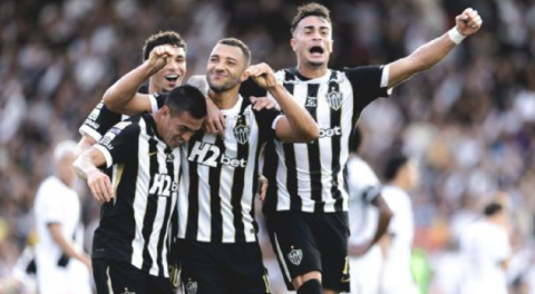 Atl&eacute;tico-MG vence Vasco e empurra rival para a zona de rebaixamento 