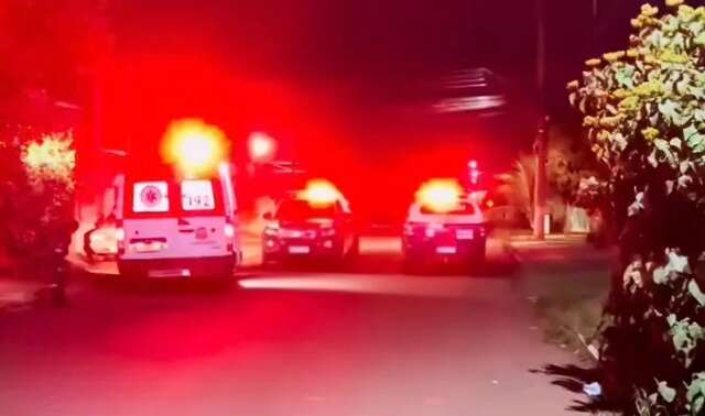 Jovem &eacute; morto a tiros e pol&iacute;cia apura suspeita de liga&ccedil;&atilde;o com fac&ccedil;&atilde;o criminosa
