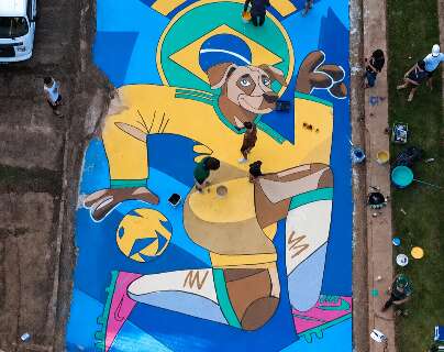 Vila Nasser resgata tradi&ccedil;&atilde;o das ruas pintadas com o &ldquo;Caramelo da Copa&rdquo;