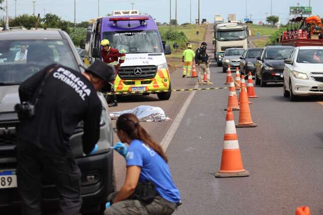 Pol&iacute;cia descarta feminic&iacute;dio em morte de arquiteta que caiu de caminhonete