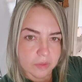 Polícia descarta feminicídio em morte de arquiteta que caiu de caminhonete Polícia descarta feminicídio em morte de arquiteta que caiu de caminhonete