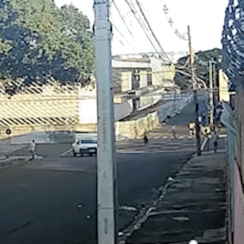 V&iacute;deo registra tumulto em assalto que deixou tr&ecirc;s v&iacute;timas na UTI da Santa Casa