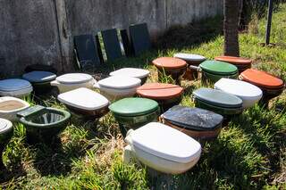 De banheiras a portas maci&ccedil;as, Motel Classic vende itens de im&oacute;vel famoso