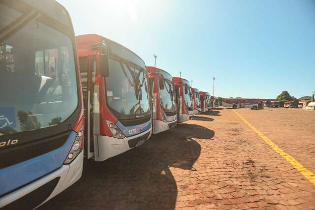 Com frota velha, cons&oacute;rcio quer trocar s&oacute; 100 &ocirc;nibus, apesar de 235 na lista
