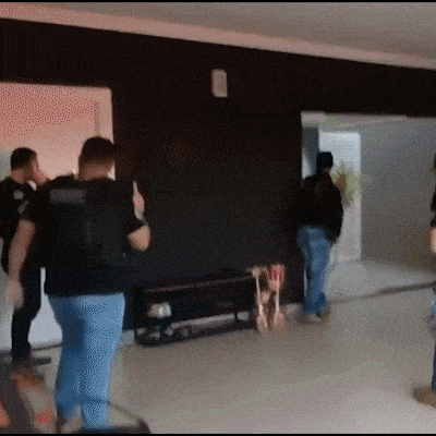 Opera&ccedil;&atilde;o contra lavagem de dinheiro do Comando Vermelho prende 2 empres&aacute;rios