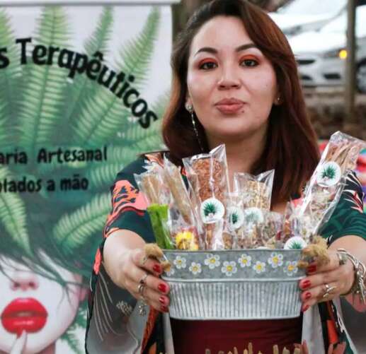 Gira de umbanda inspirou Iéven a produzir incenso até de tereré