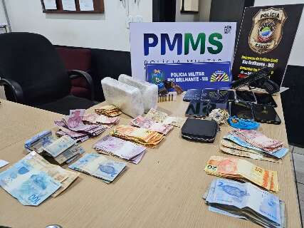 Pol&iacute;cia prende 4 homens por dupla tentativa de homic&iacute;dio em guerra de fac&ccedil;&otilde;es