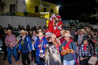 Banho de S&atilde;o Jo&atilde;o ter&aacute; Panda e ritual centen&aacute;rio &agrave;s margens do Paraguai