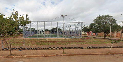 Jovem de 20 anos &eacute; assassinado a tiros em quadra de futebol 