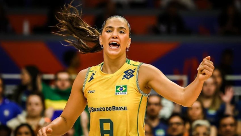 Brasil supera apag&atilde;o e vence Holanda na estreia da Liga das Na&ccedil;&otilde;es