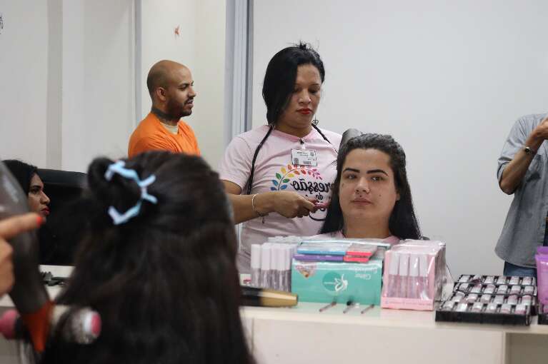 Na prisão, Maykelly precisou deixar de ser mulher para sobreviver